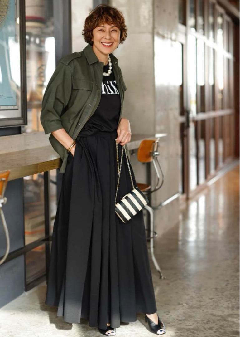 新品未使用 LOVE GIVES LOVE ecru ミリタリーブルゾン