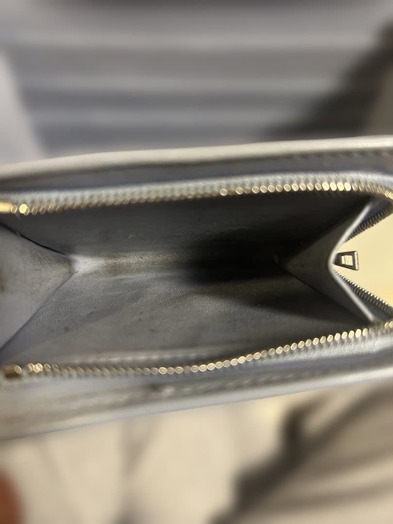 【即日発送可】 LOEWE 水色　三つ折り財布【タイムセール中】