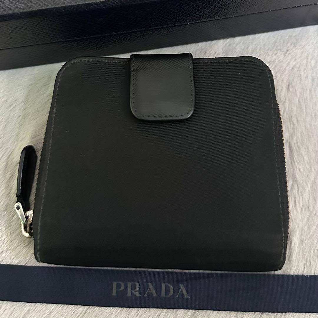 PRADA プラダ　折り財布　ナイロン　ラウンドファスナー　三角ロゴ