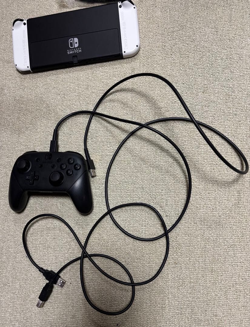 Nintendo Switch (ホワイト) 本体 + コントローラー